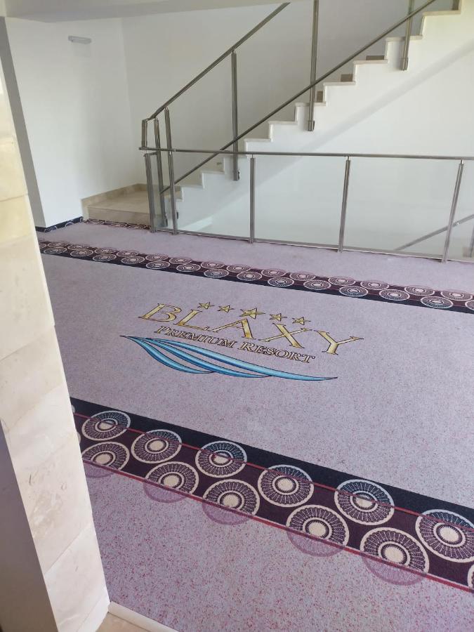 Blaxy Resort Stefi Cu Acces La Piscine Gratuit комуна 23 Аугуст Екстер'єр фото